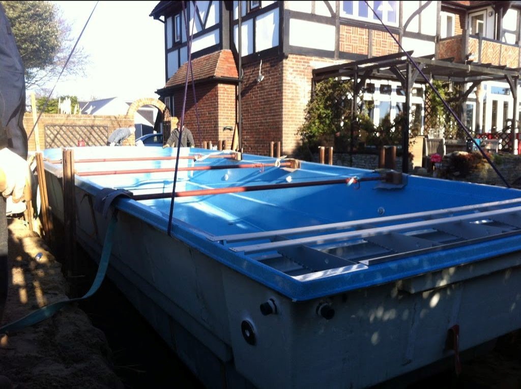 XL Java pool in Sapphire Blue for Mr & Mrs Styslinger in Bournemouth