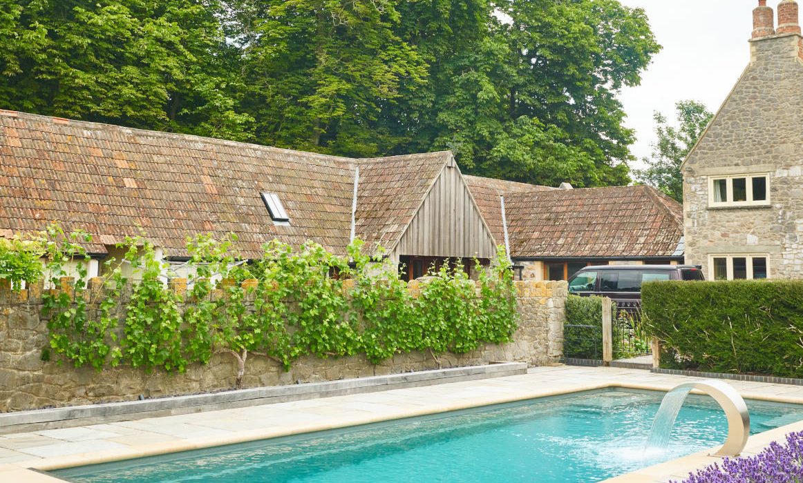 Somerset Outdoor XL Trainer Pool case study design image